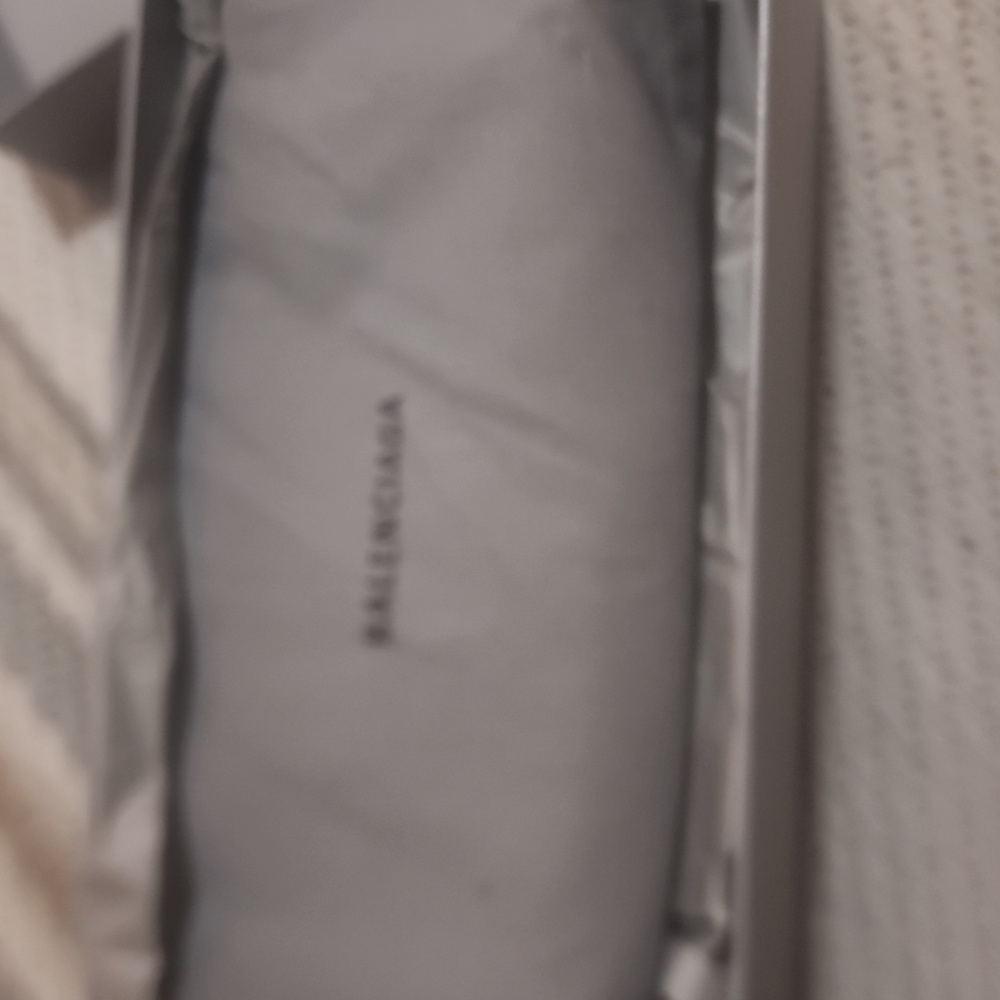 Balenciaga Women's White Slide Sandals - Picture 3 of 13